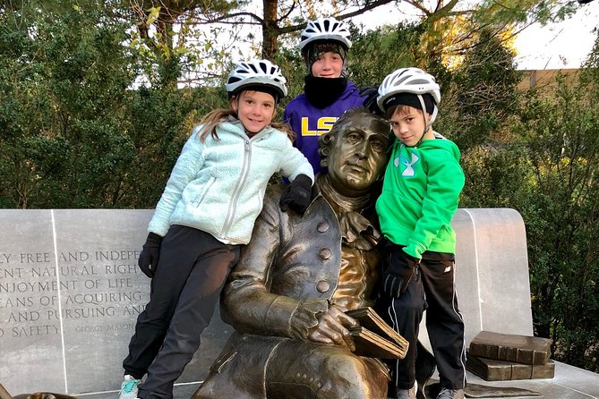 Private Family-Friendly Bike Tour of DC - Lincoln Memorial deserves the longest stop