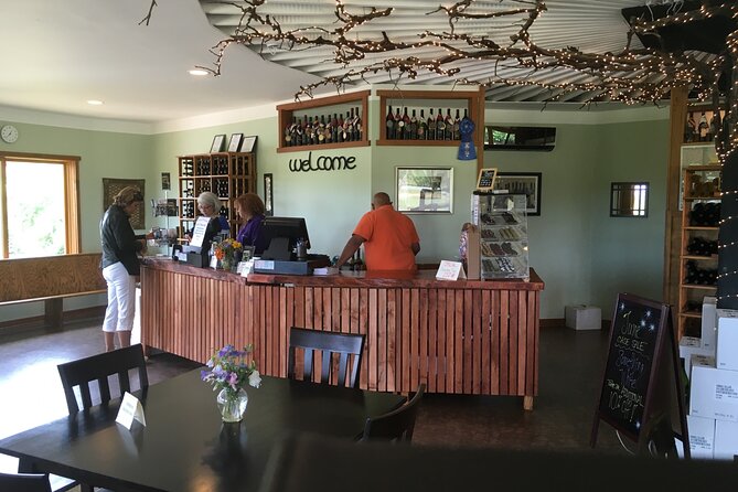 Private Loudoun County Wine Tour from DC with 3 Winery Stops - Is $495 per person a good value?