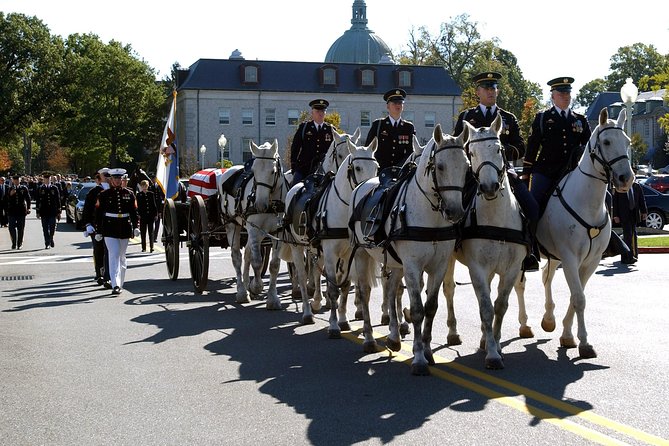 Private Mt. Vernon/Arlington Cemetery Tour for up to 10 Guests - Is $975 a fair price?