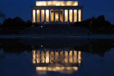 Private Night-Time Monuments Tour of DC for up to 10 Guests