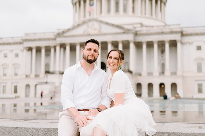 Private Vacation Photoshoot with Photographer in Washington DC - Starting beside the Washington Monument