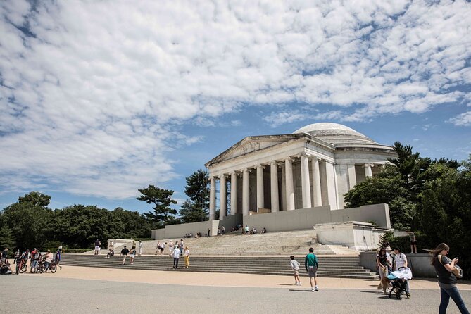 Private Washington D.C. Monuments Tour - Lincoln Memorial and the broadest pause of the tour