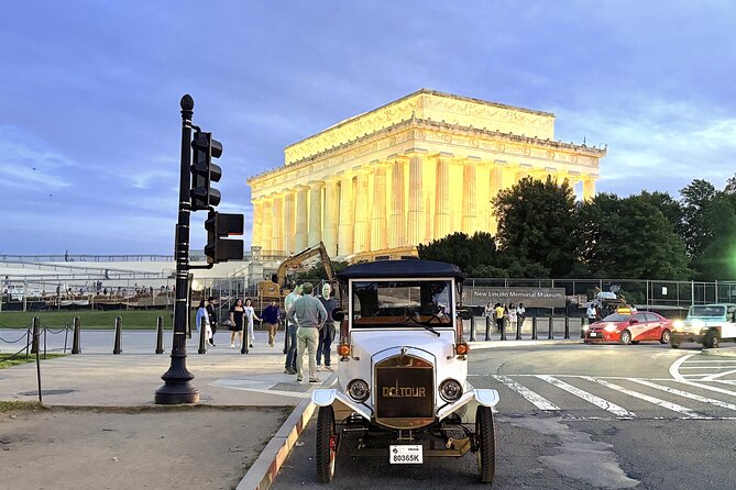 Public or Private DC Moonlight Tour by E-Cart or Vintage Car - Moonlight changes the mood, but daylight has its own advantage