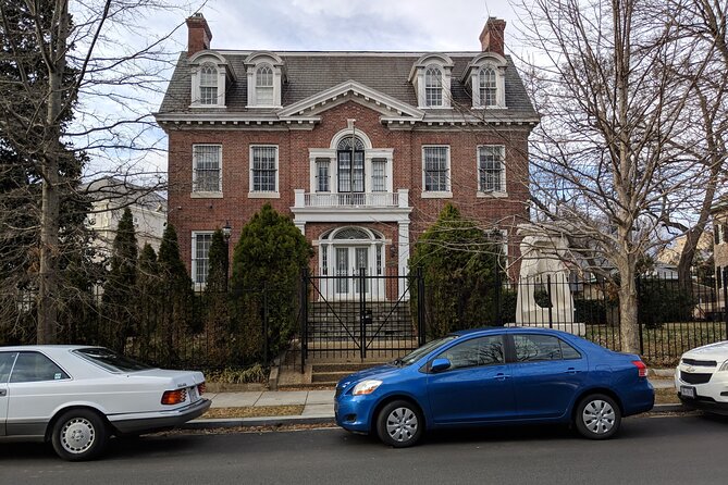 Residences of the Presidents Walking Tour: Dupont and Kalorama - The walking pace, scenery, and practical demands
