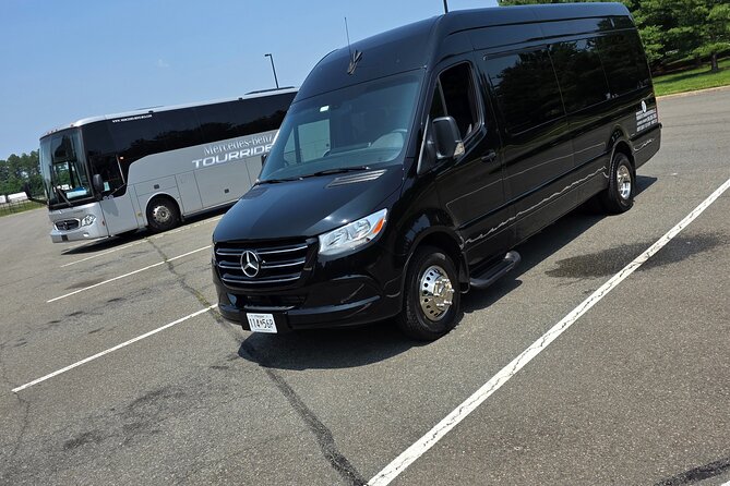 Roberts Luxury Transportation Shuttle Private Sightseeing Tour - Four hours, timing, and the 4:00 pm option