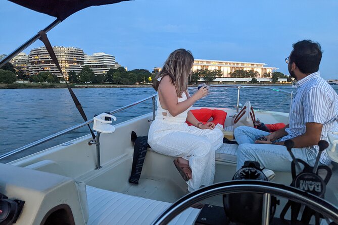 Scenic DC Fishing Charter on the Potomac - Watergate from the river side