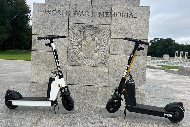 Scooter Tour — Washington DC's Monuments and Memorials - Downtown landmarks, from the White House to the Treasury