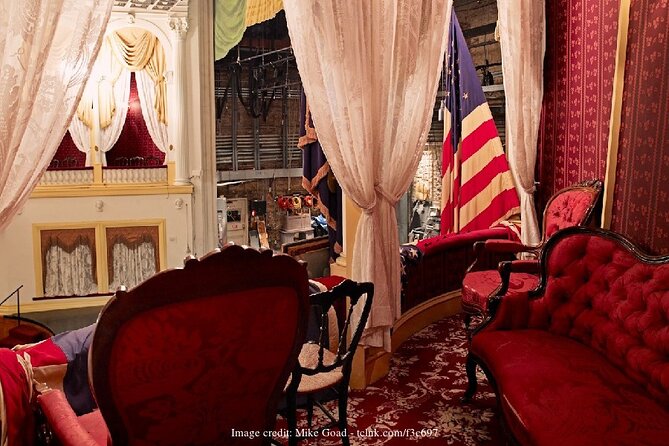 Secrets & Scandals: Washington DC Private Half-Day Walking Tour - The White House neighborhood and Lafayette Park
