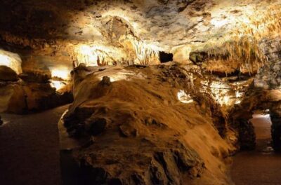 Shenandoah and Luray Caverns Small Group Tour from DC