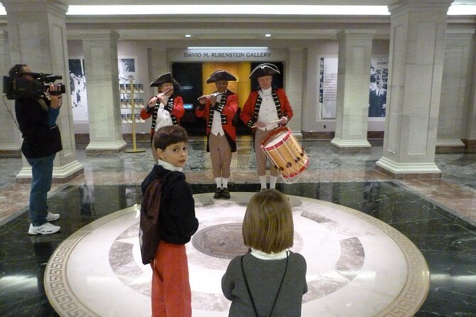 Skip-the-line National Archives Building Exclusive Guided Tour - How the private format affects the experience