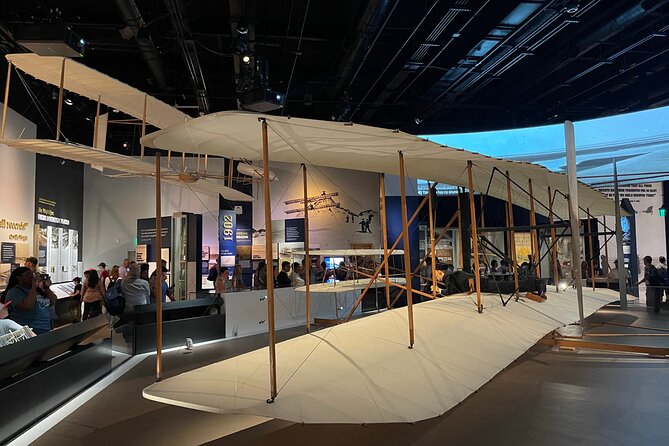 Smithsonian Museums Walking Tour with Reserved Air & Space Entry - A brisk pace with a clear trade-off