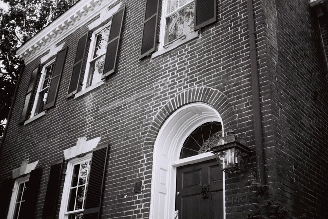 Socialites and Spies of Georgetown Walking Tour - The Kennedy home and the domestic side of power