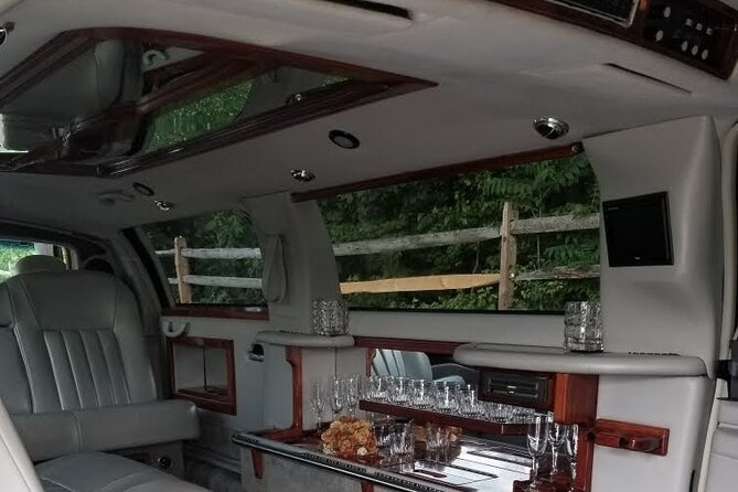 Stretch Limo Private Day & Night Custom Tours of Washington DC - Jefferson, FDR, and Martin Luther King Jr. Memorials