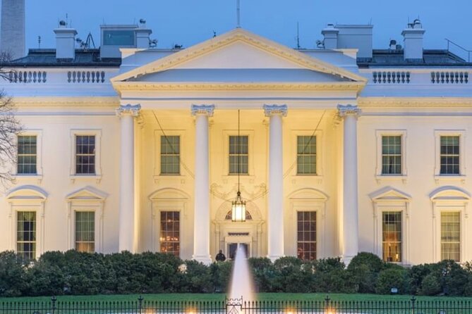 Sweet and Savory Scandalous White House Walking Food Tour - Lafayette Square and the city’s protest tradition