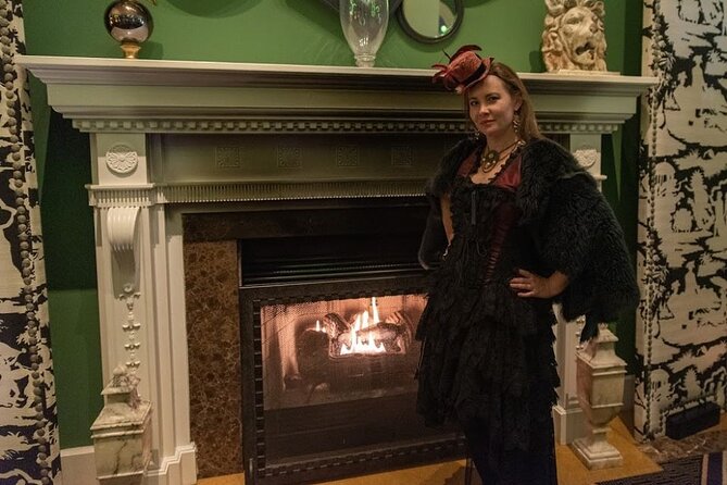 The "Madams of DC" Guided Walking Tour - A drink at Hill Country BBQ and the Odd Fellows