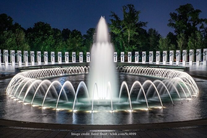 The National Mall Private 2.5-hour Evening Tour in Washington DC - The Lincoln Memorial and reflecting pool