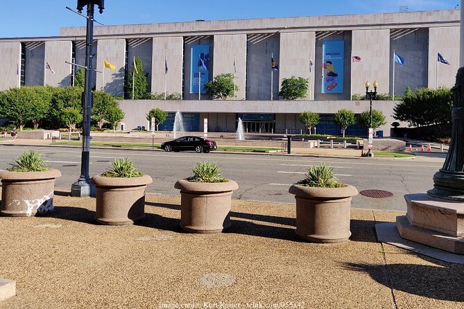 Two Smithsonian Museums Private Tour: American & Natural History - How to get the most from three hours