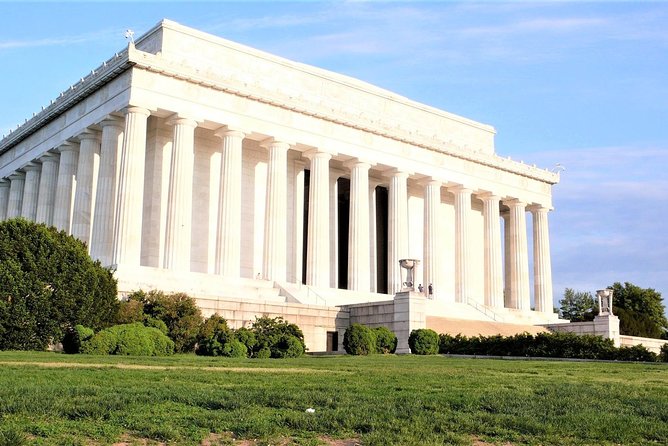 Ultimate Private City Tour of Washington DC - Up to 5 Guests - Lincoln Memorial rewards a proper walk