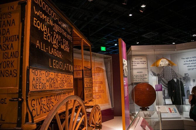 VIP National Archives Skip-The-Line Guided Tour 6 ppl Max - How much value do you get for $59?