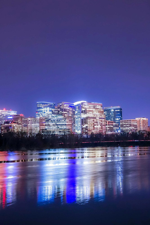 Washington After Dark Night Tour - What the bus format adds