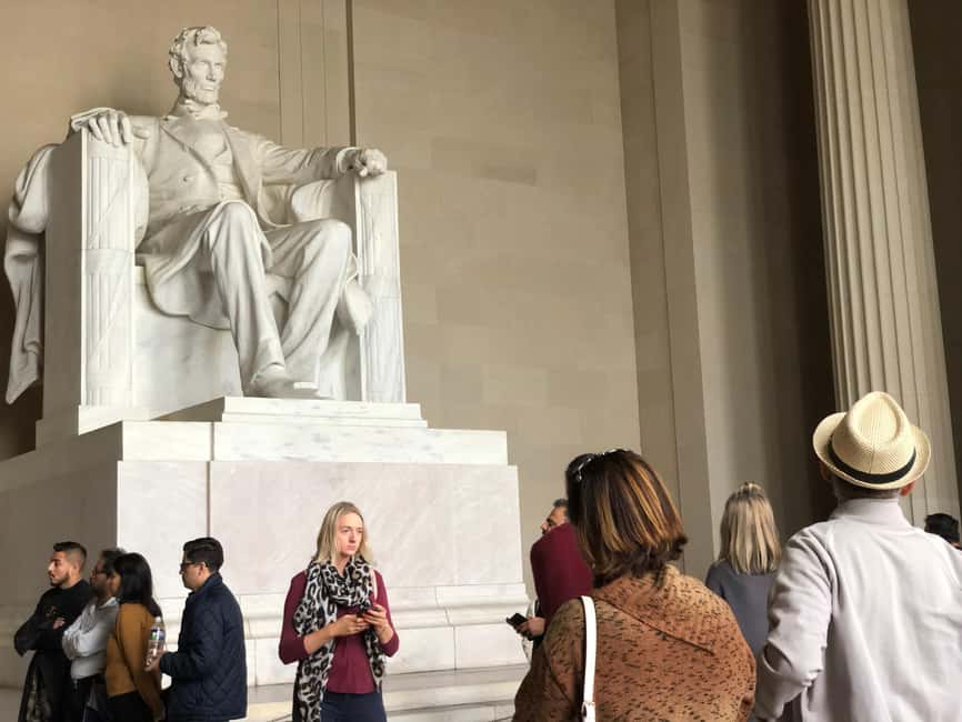 Washington, D.C: National Mall Tour with Monument Ticket - What the guides add to the experience