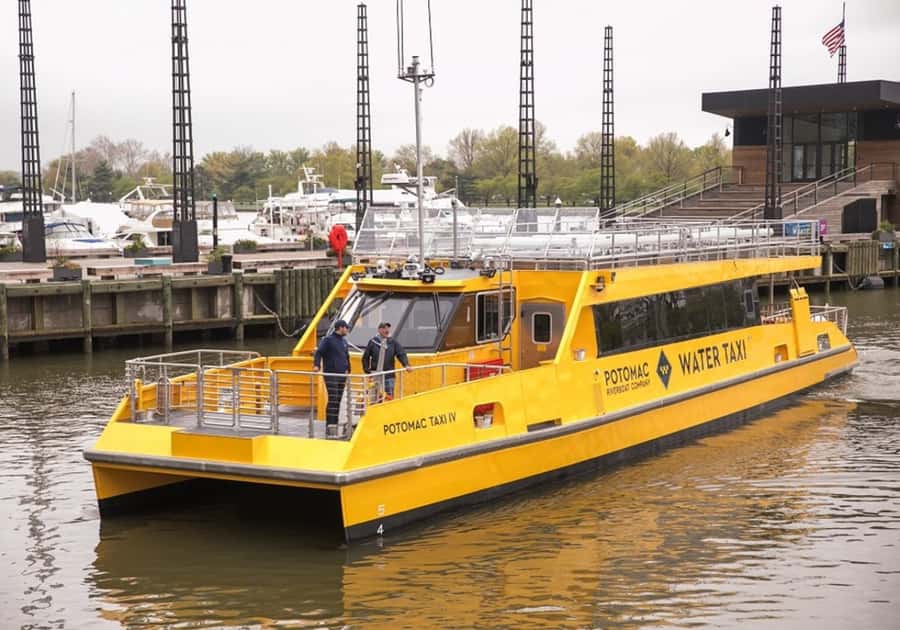 Washington DC: 1 or 2-Day Unlimited Water Taxi Pass - Seeing Washington from the Potomac