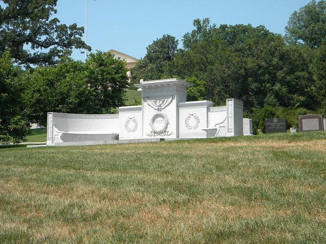 Washington DC: Arlington Nat. Cemetery Ticket & Tram Tour - Arlington House and the view over Washington