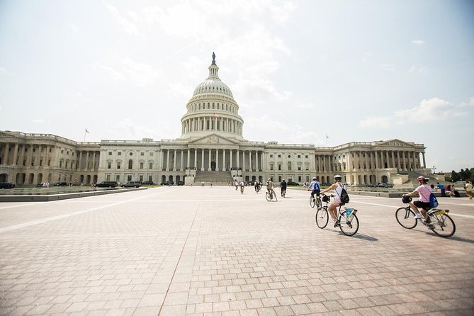 Washington DC Capital Sites Bike Tour - Museums, monuments, and the Washington Monument