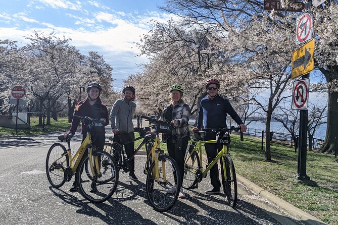 Washington DC Cherry Blossoms By Bike Tour - Guide quality matters more than the bike
