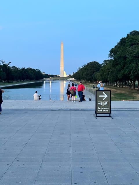 Washington DC: Express Morning or Night-Time Monuments Tour - The Lincoln Memorial and the power of the west end
