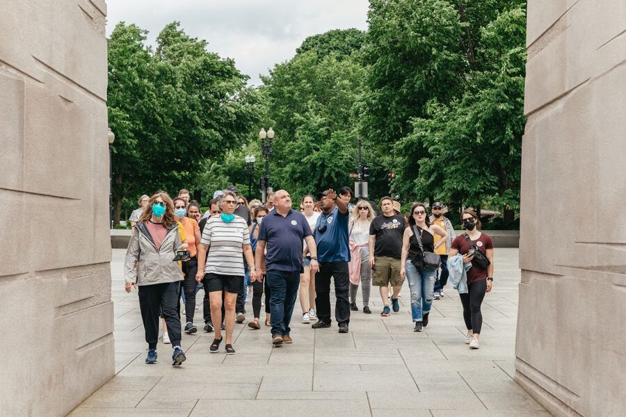 Washington, DC: Full-Day Tour with a Scenic River Cruise - Lincoln, Vietnam, and Iwo Jima