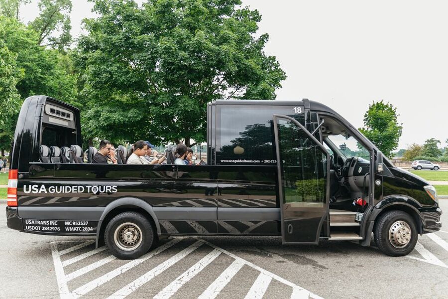 Washington, DC: Full-Day Tour with a Scenic River Cruise - The summer Potomac cruise