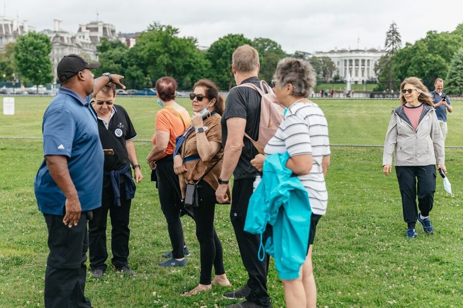 Washington, DC: Full-Day Tour with a Scenic River Cruise - The guides and drivers shape the day