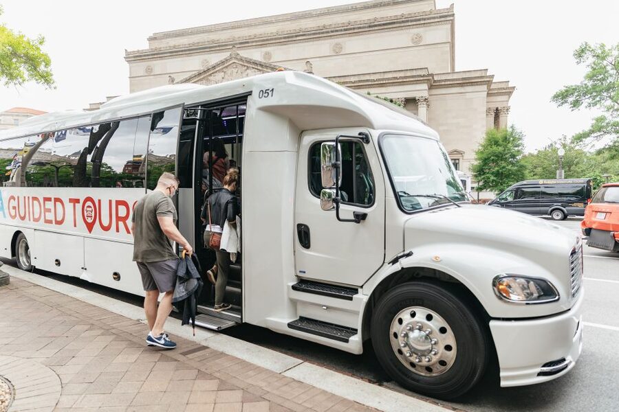 Washington, DC: Full-Day Tour with a Scenic River Cruise - Who should book this tour