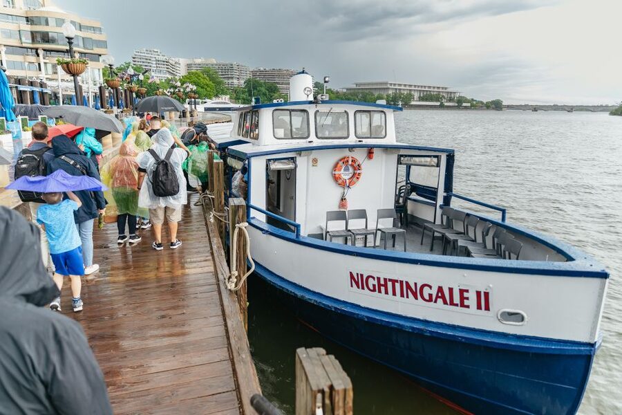 Washington, DC: Full-Day Tour with a Scenic River Cruise - Capitol Hill and the White House