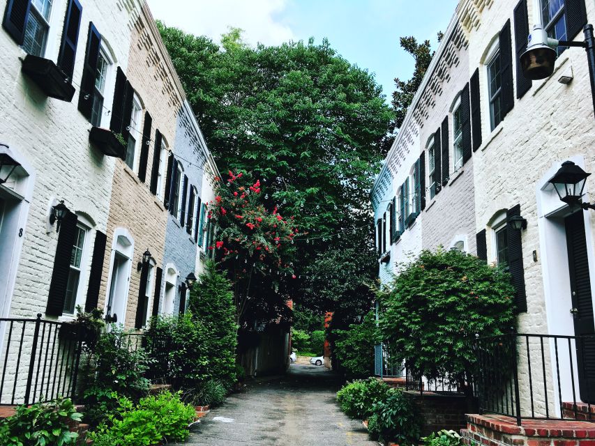 Washington, DC: Georgetown Architecture Walking Tour - Why Georgetown’s architecture works best on foot
