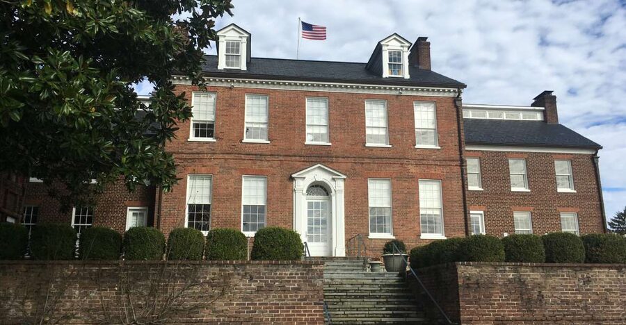 Washington, DC: Georgetown Architecture Walking Tour - Following the Chesapeake and Ohio Canal