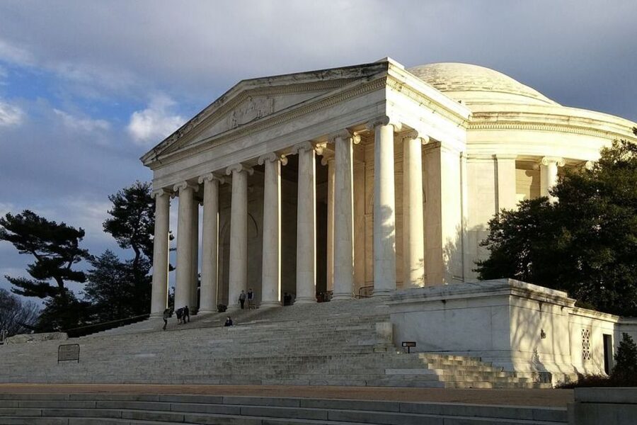 Washington, DC: Guided Small Group 4-Hour Day Tour - Guides Who Add the Most Value