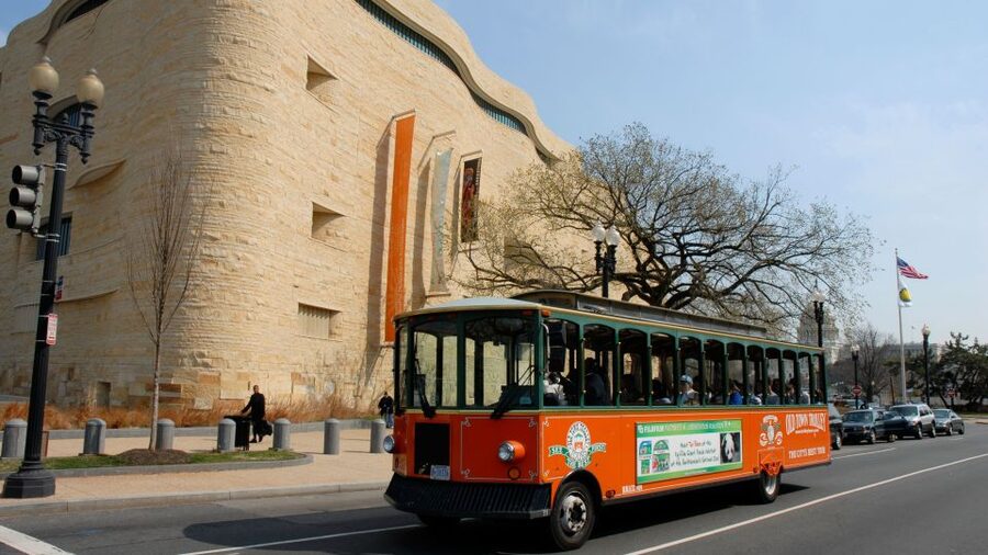 Washington, DC: Hop-On Hop-Off Old Town Trolley City Tour - Adding Arlington National Cemetery