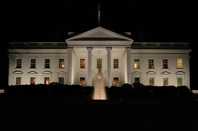 Washington DC Minibus City Night Tour - The Lincoln Memorial and the National Mall