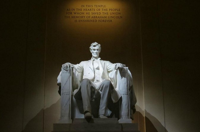 Washington DC Minibus City Night Tour - FDR, MLK, Iwo Jima, and the Capitol
