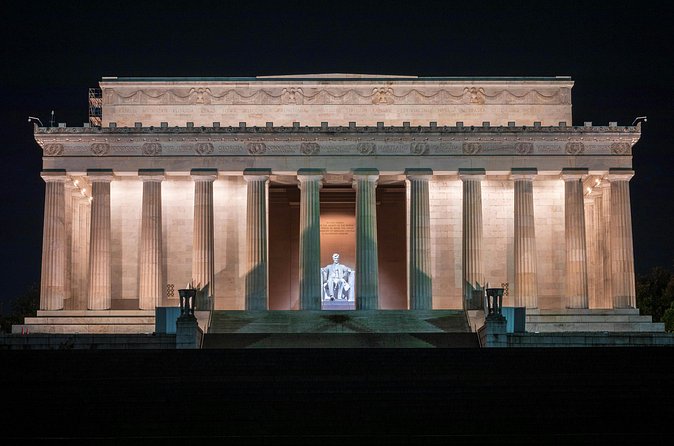Washington DC Monuments and Memorials Night Tour - World War II Memorial and the scale of sacrifice