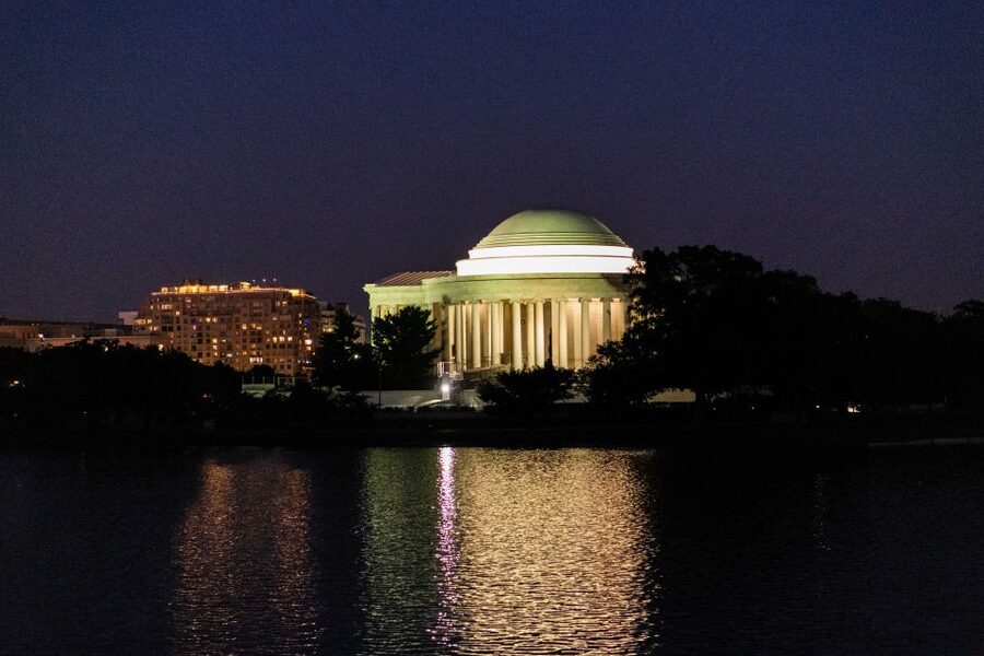 Washington DC: Monuments by Moonlight Nighttime Trolley Tour - How much value do you get for $48?