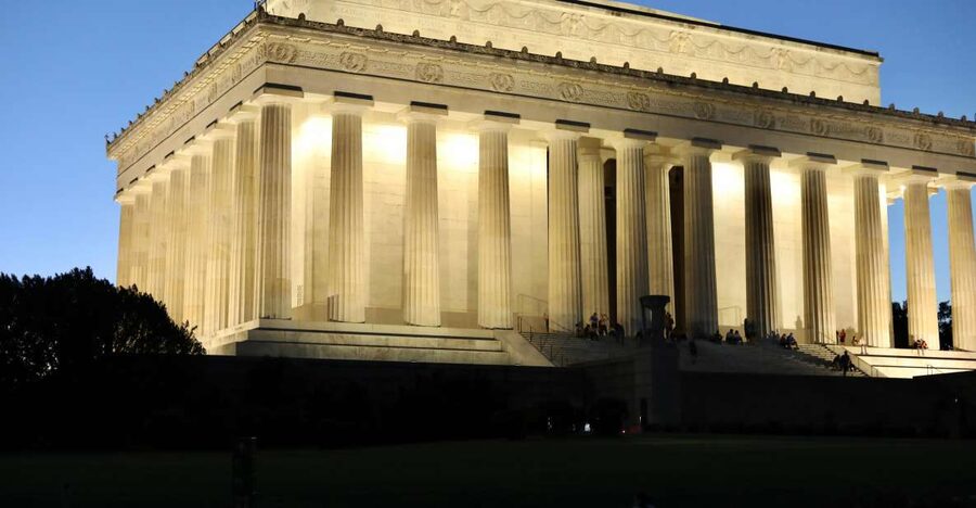 Washington DC: Monuments by Night Bike Tour - The Tidal Basin begins the evening