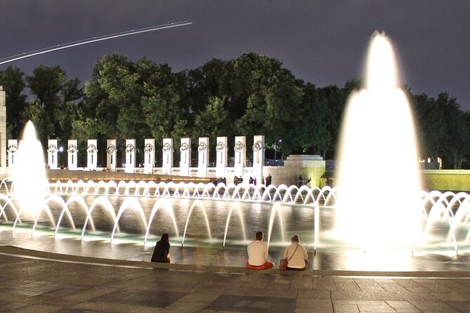 Washington DC Moonlight Tour by Electric Cart - The Washington Monument and the long view