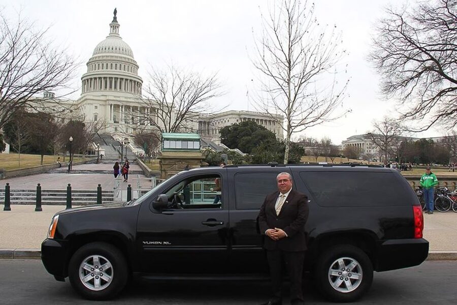 Washington DC: Multilingual Private Day or Evening SUV Tour - The National Mall and Smithsonian area