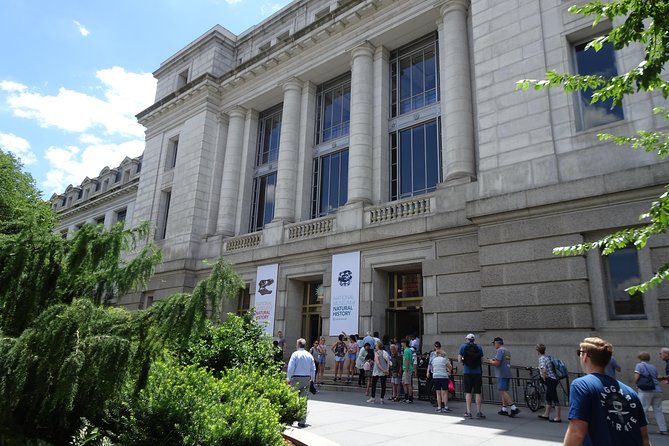 Washington DC Museums self-guided walking tour & scavenger hunt - Hirshhorn, Arts and Industries, and the Smithsonian Castle