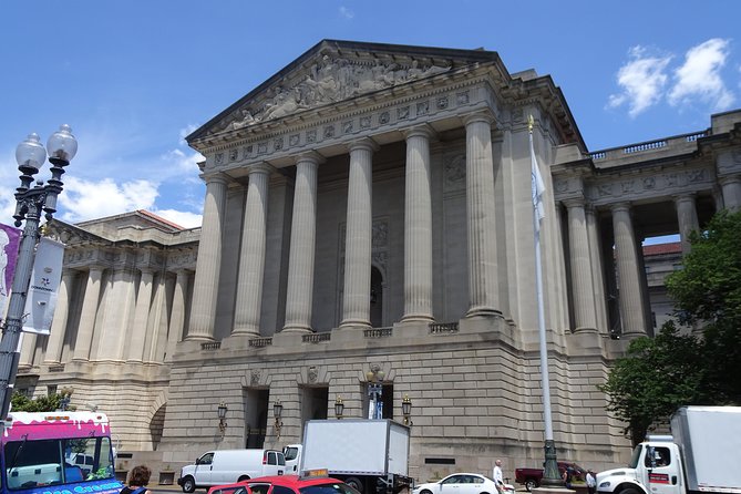 Washington DC Museums self-guided walking tour & scavenger hunt - Starting at the National Museum of African American History and Culture