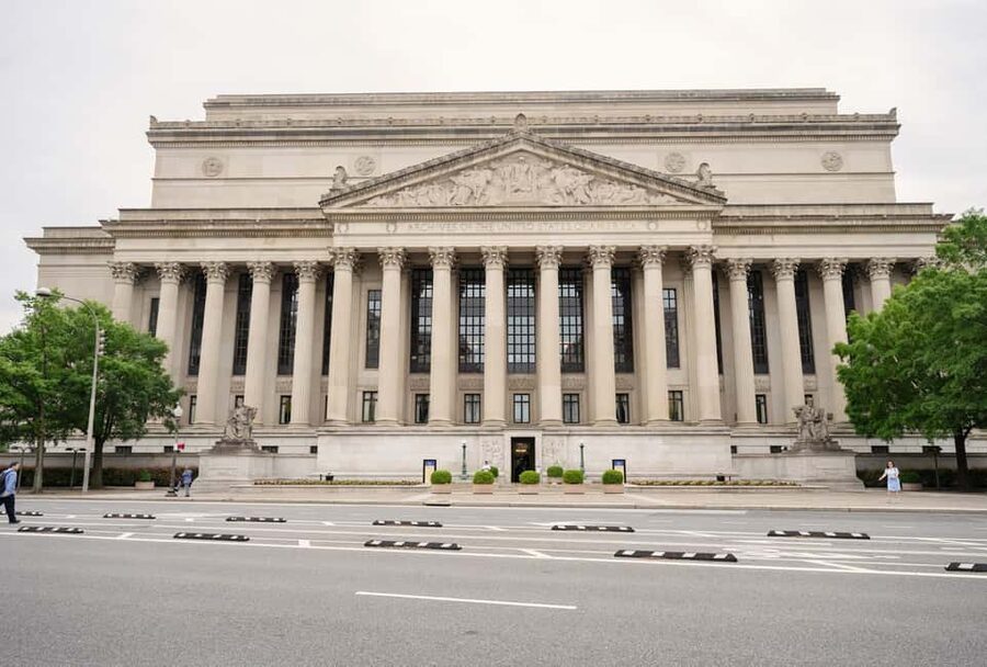 Washington DC: National Archives and US Capitol Guided Tour - The Rotunda and the Charters of Freedom