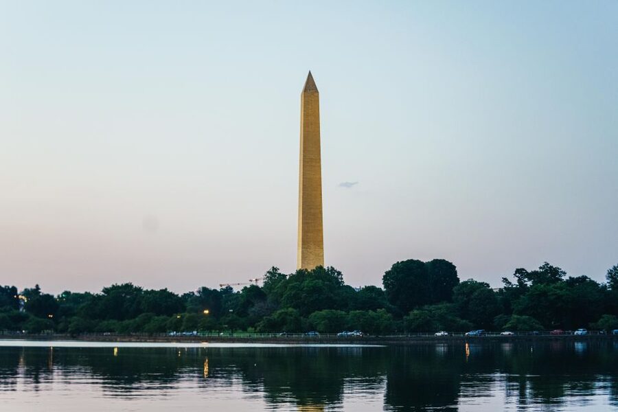 Washington DC: National Mall Night Bus Tour - The U.S. Marine Corps War Memorial and the ride back